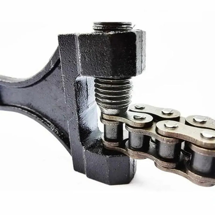 Chain Dismantling and Pin Riveting-2