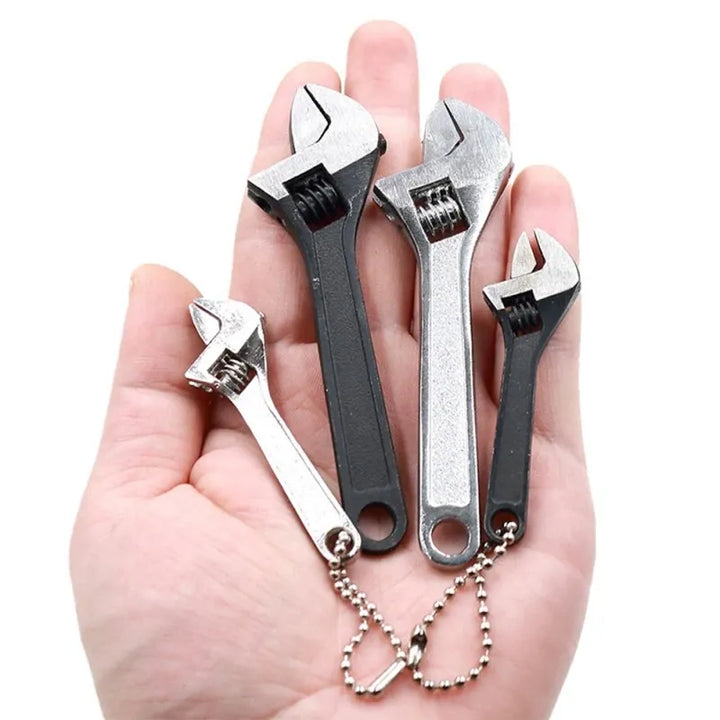 Adjustable jaw wrench-5