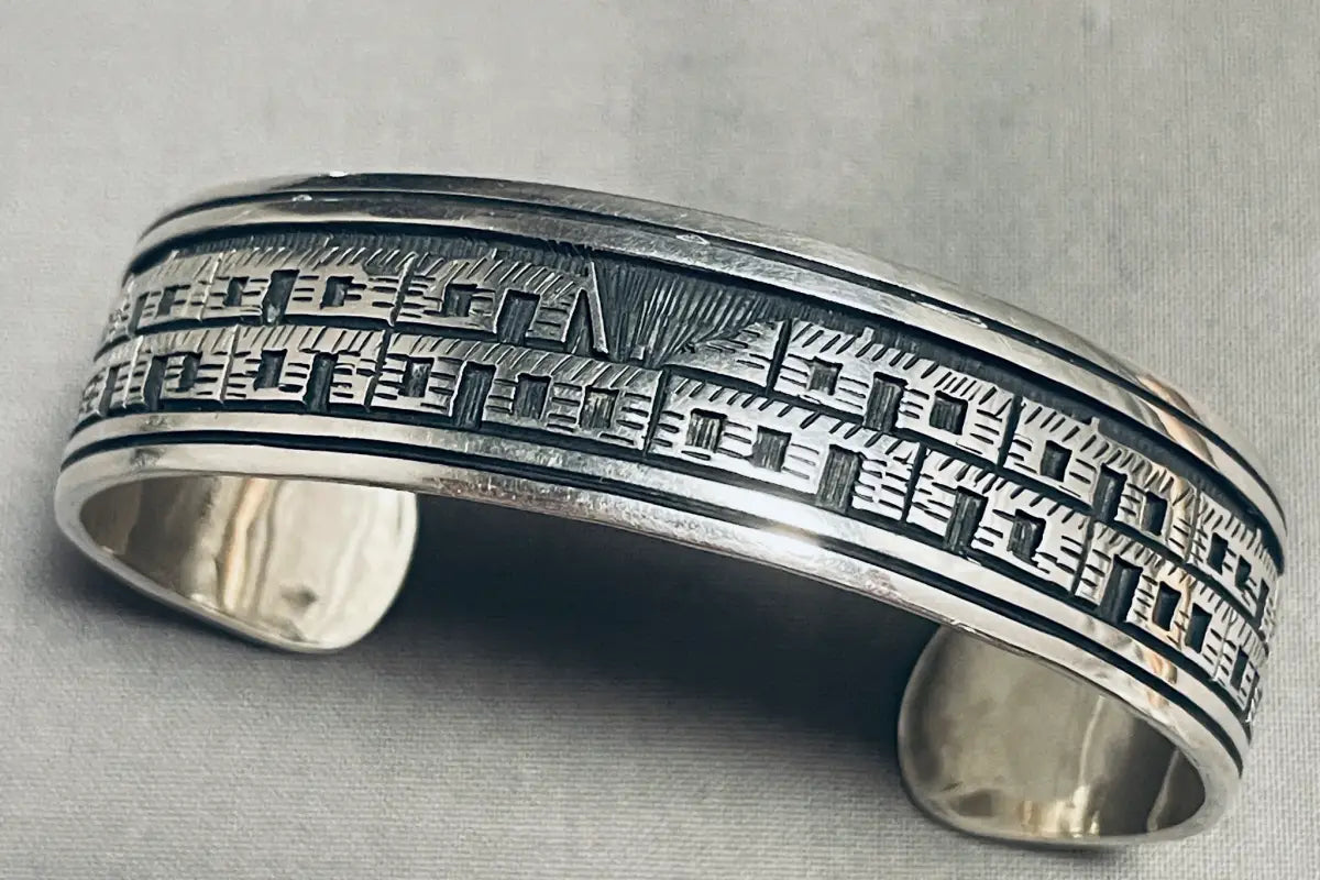 Carve a Simple Customized Bracelet