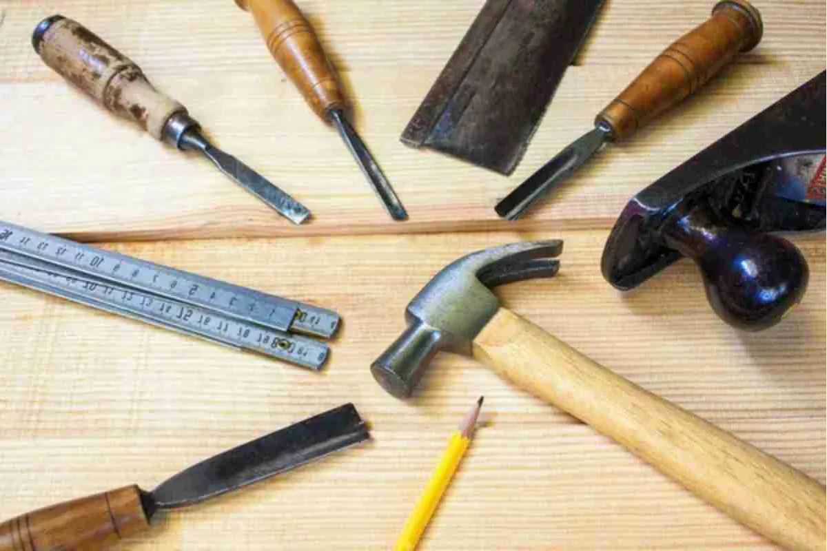 Carving Tools That Should Be On Your Workbench