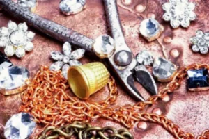 Jewelers Prefer Pneumatic Hand Engravers Over Traditional Tools