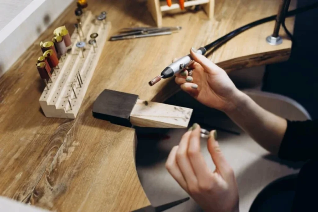 Pneumatic Engraving Machines for Jewelry Customization